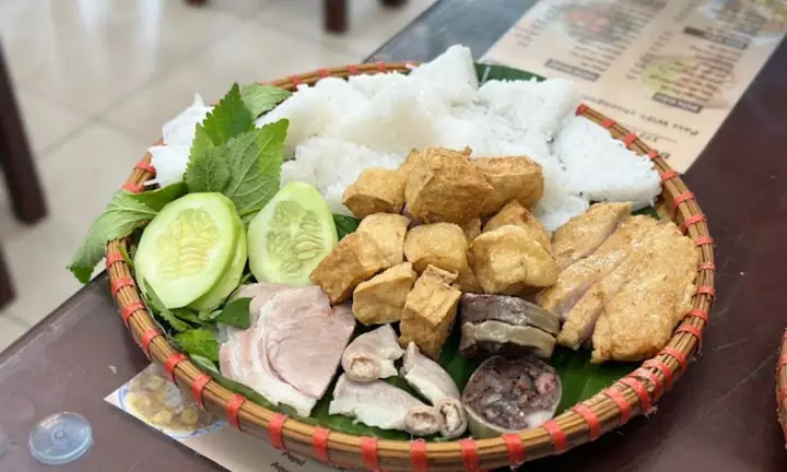 Bún Đậu Mắm Tôm Cầu Giấy