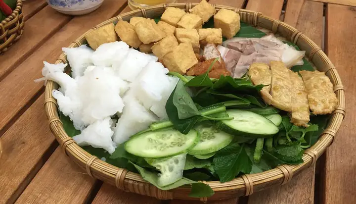 Review Quán Bún Đậu Mắm Tôm Hẻm Đậu Lý Chính Thắng: Có Đáng Thử? Review Quán Bún Đậu Mắm Tôm Hẻm Đậu Lý Chính Thắng: Có Đáng Thử?