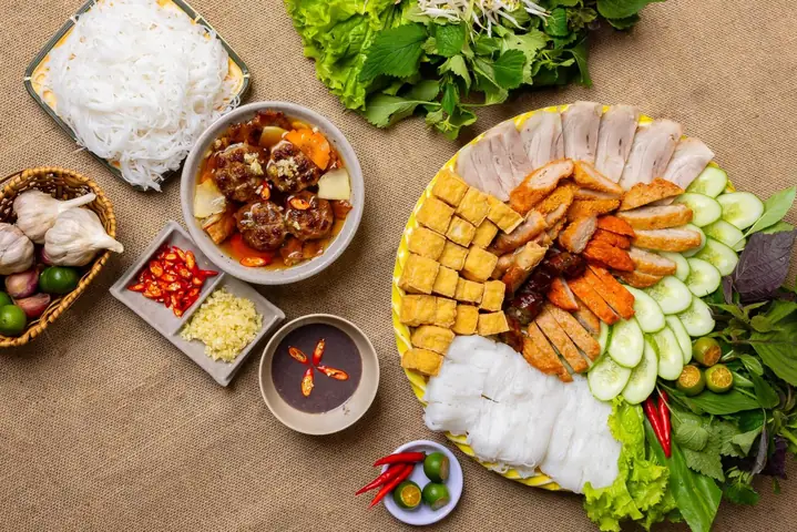 Bún Đậu Mắm Tôm Quanh Đây