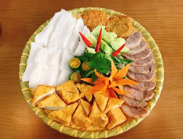 Bún Đậu Rạch Bùng Binh: Trải Nghiệm Ăn Uống Đậm Chất Hà Nội Giữa Lòng Sài Gòn