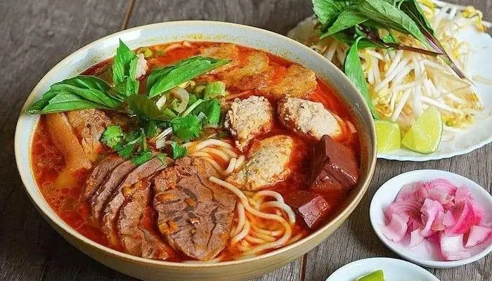 Bún Hải Sản Duy Tân Review: Quán Ăn Phải Thử Khi Đến Hà Nội