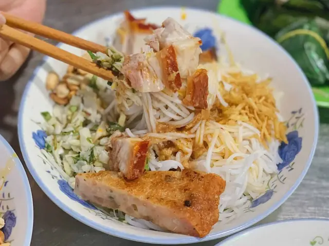 Bún Mắm Nêm Quận 9