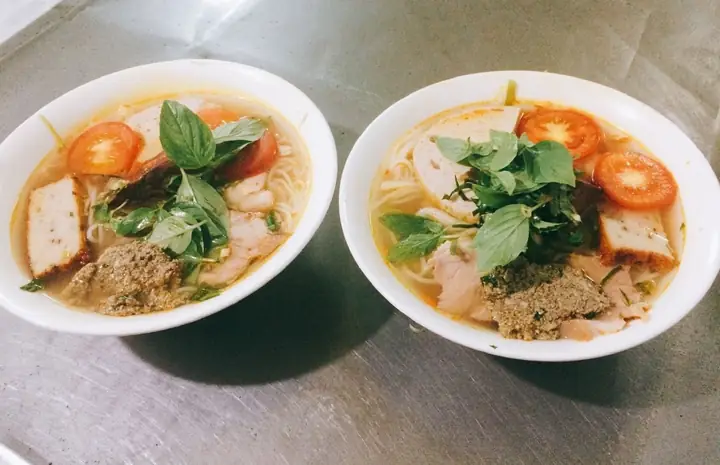 Bún Riêu Cua Cần Thơ: Công Thức Nấu Ăn & Gợi Ý Quán Ngon