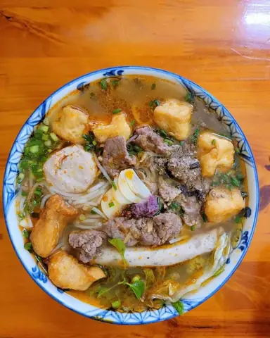 Top 8 Quán Bún Riêu Ngon Quận 8 Sài Gòn Đáng Thử Nhất Năm 2026