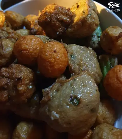 Đánh Giá Chi Tiết Quán Cá Viên Chiên Bùi Thị Xuân: Trải Nghiệm Ăn Vặt Gia Truyền Đã Đóng Cửa