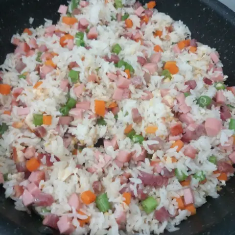 Cách Làm Cơm Chiên Trân Châu