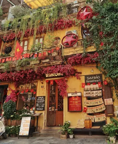 Cafe Ban Công Đinh Liệt