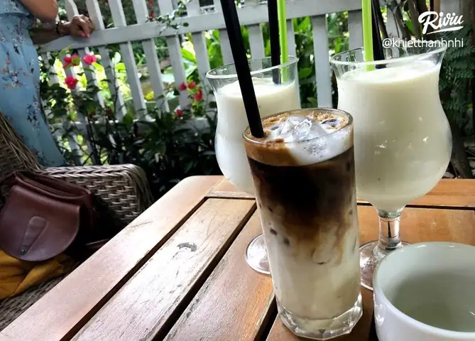 Review Cafe Sân Vườn Gia Nguyên Lái Thiêu: Không Gian Xanh Mát, Check-in Săn Đắt