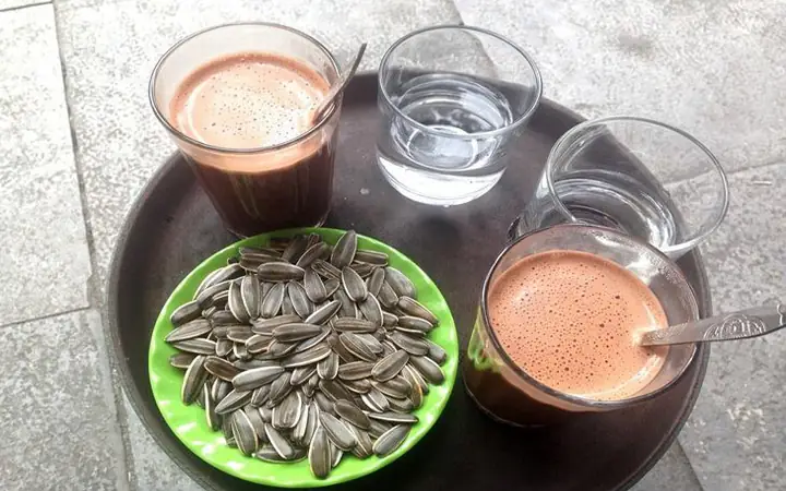 Review Năng Cafe 45 Nguyễn Hữu Huân: Quán Cà Phê Phong Cách Việt Đáng Thử