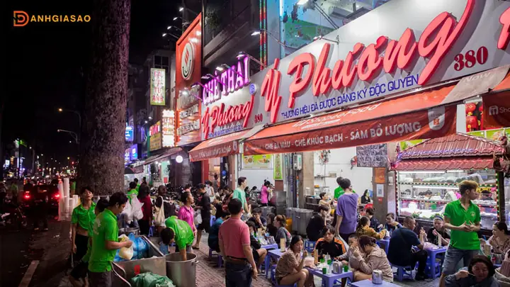 Chè Thái Ý Phương: Review Toàn Diện Menu Và Trải Nghiệm Thực Tế Tại Sài Gòn