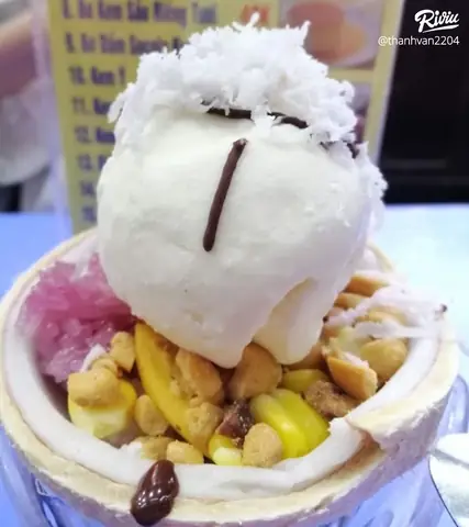 Chè Thái Ý Phương Quận 10: Review Chi Tiết Và Lời Khuyên Khi Ăn