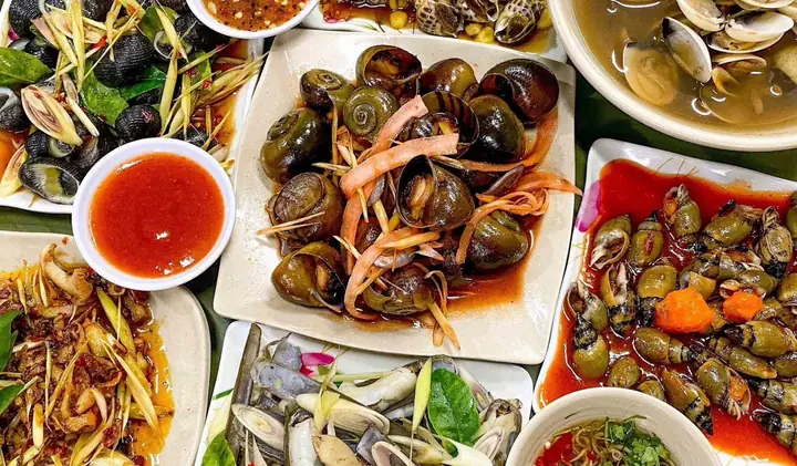 Quán Ốc Hiệp Chợ Thông Dụng: Trải Nghiệm Hải Sản Đường Phố Đậm Chất Thị Xã Dĩ An