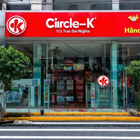 Circle K Trần Đại Nghĩa: Review Chi Tiết Cửa Hàng Tiện Lợi 24/7 Cho Sinh Viên Hà Nội