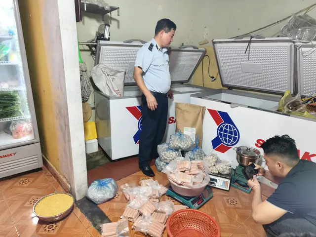 Cơ Sở Giò Chả Định