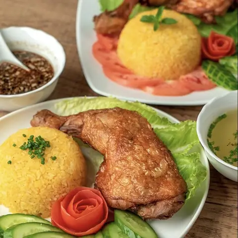 Cách Làm Cơm Chiên Gà Xối Mỡ Thơm Ngon, Giòn Tơ Táo