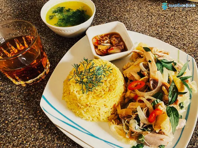 Cơm Gà Bà Buội 2