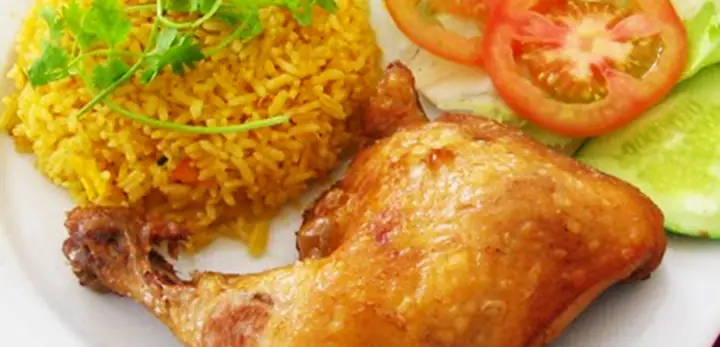 Cơm Gà Thạch Lam Kênh Tân Hóa