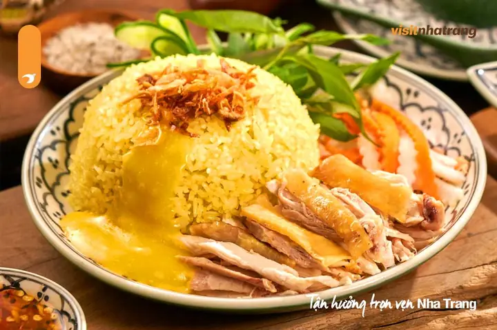 Cơm Gà Xối Mỡ Nha Trang