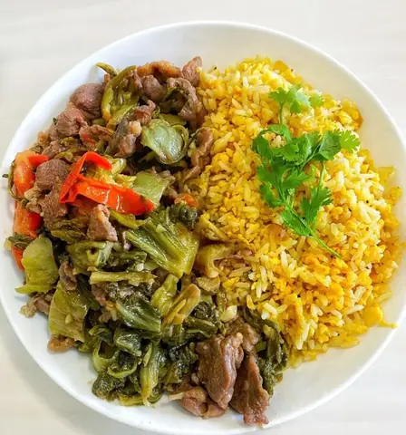 Com Rang Dưa Bò Gần Đây