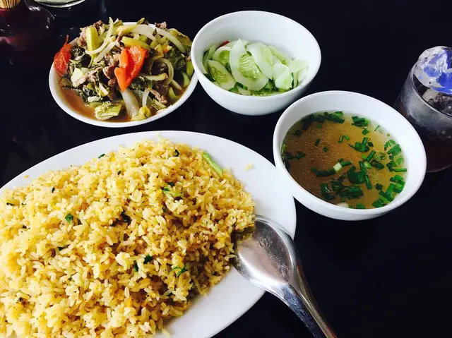 Cơm Rang Dưa Bò Mã Mây