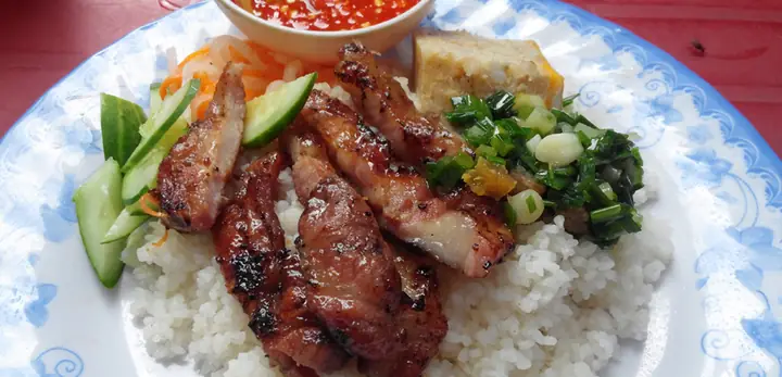 Cơm Tấm Huyền Đinh Tiên Hoàng