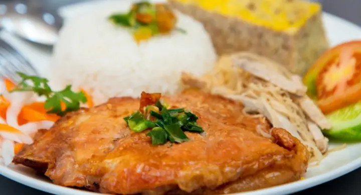 Cơm Tấm Bùi Sài Gòn: Trải Nghiệm Hương Vị Gia Đình Đích Thực