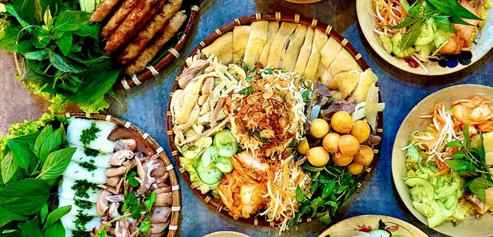 Con Gà Mái Cơm Gà Phú Yên