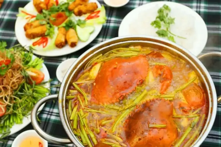 Lẩu Cua Đất Mũi Quang Trung: Review Nhà Hàng Hải Sản Ngon Ở Gò Vấp