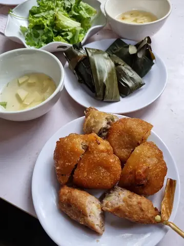 Cửa Hàng Bánh Gối Lý Quốc Sư