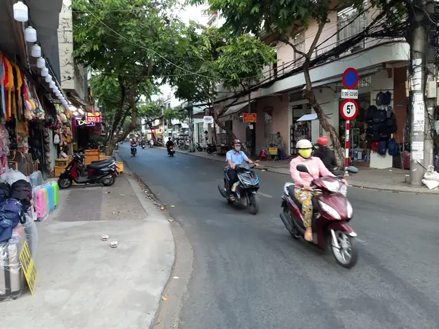 Đường Nguyễn Việt Hồng Cần Thơ