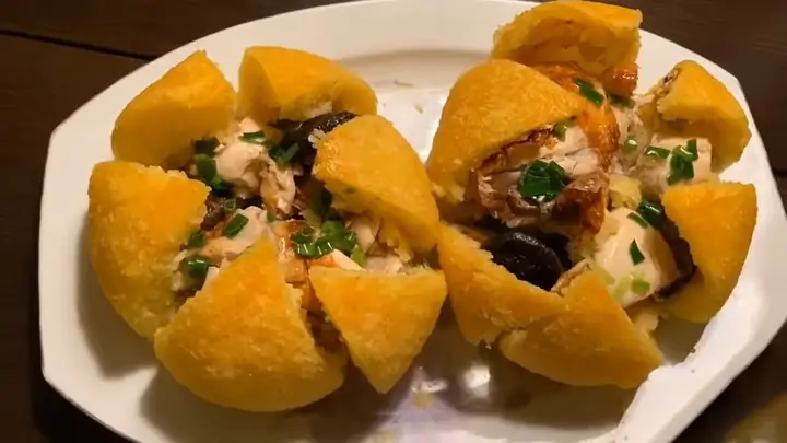 Gà Bó Xôi Dĩ An