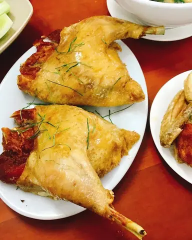 Gà Mạnh Hoạch 52a Ngọc Lâm