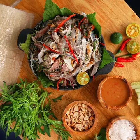 Gỏi Cá Trích Nha Trang