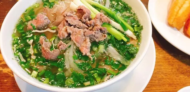 Review Quán Phở Lý Quốc Sư Hà Huy Tập Đà Nẵng: Đánh Giá Chi Tiết Từ A Đến Z