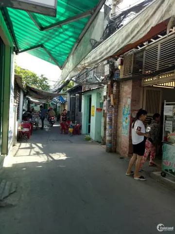 Khám Phá Ẩm Thực Dọc Theo Lê Văn Lương, Quận 7