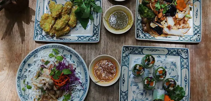 Here & Now Vegetarian Restaurant & Coffee