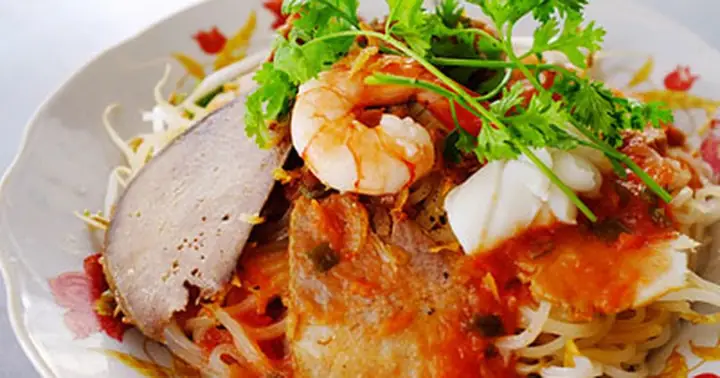 Review Hủ Tiếu Bà Năm Sa Đéc: Hương Vị Quê Nhà Đậm Đà
