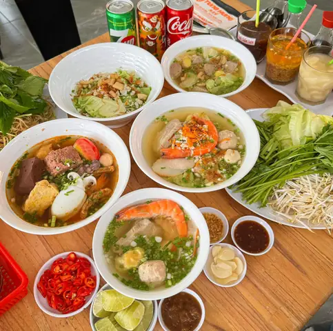 Hủ Tiếu Mì Sườn Tùng Hưng
