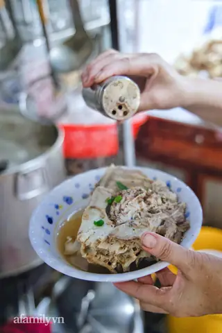 Hủ Tiếu Sọ Heo Cà Mau