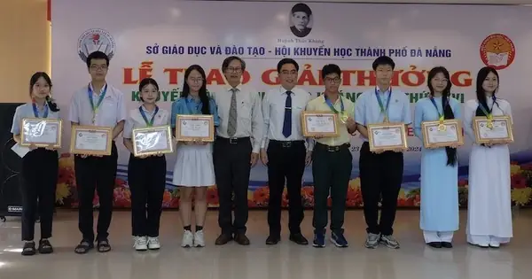 Giải Thưởng Khuyến Tài Huỳnh Thúc Kháng Đà Nẵng