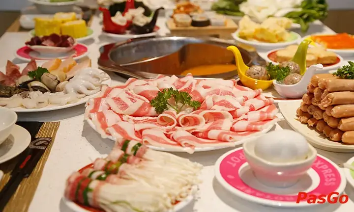 Review Nhà Hàng Kichi-kichi Tăng Bạt Hổ: Trải Nghiệm Buffet Lẩu Băng Chuyền Nổi Tiếng