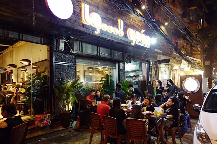 Review Lạ Quán 6a Hàng Lược: Quán Lẩu Ngon Với Không Gian Ấm Cúng Giữa Lòng Hà Nội