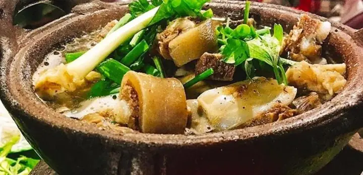 Lẩu Bò Cách Mạng Tháng 8