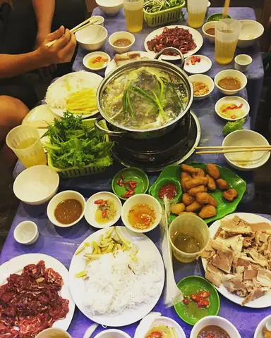 Lẩu Bò Nhúng Dấm Hoè Nhai