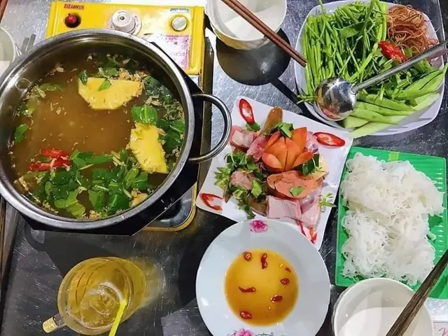Lẩu Cá Đuối Phạm Văn Đồng