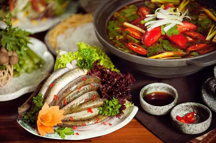 Lẩu Cá Kèo Chùa Láng