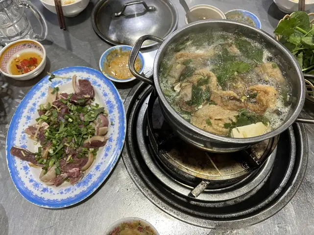 Lẩu Dê Đức Thế Vị Thanh