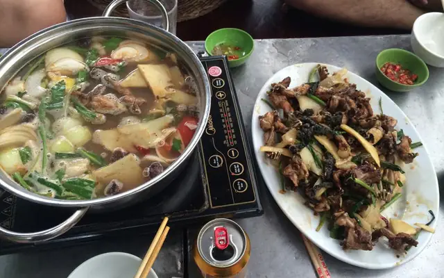 Lẩu Ếch 81 Văn Quán