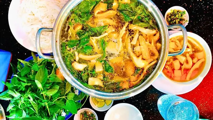 Lẩu Gà Lá É Bình Thạnh
