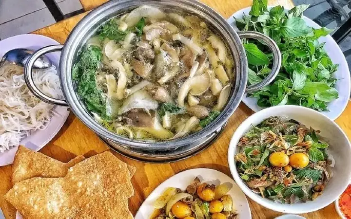 Lẩu Gà Lá É Thủ Đức